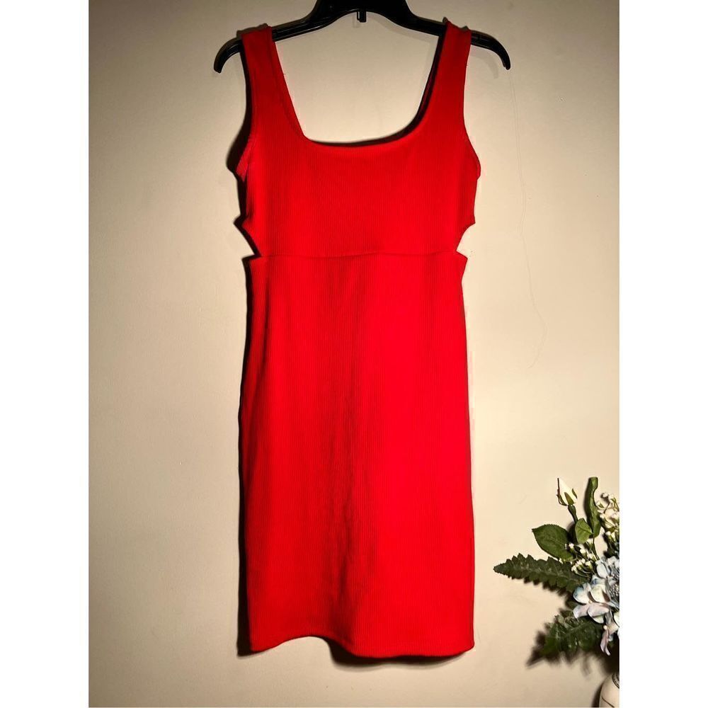 Red stretch dress side cut outs | Large